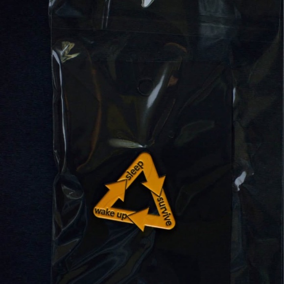 Pack of 5 Brand New and Packaged Pins - Picture 2 of 5